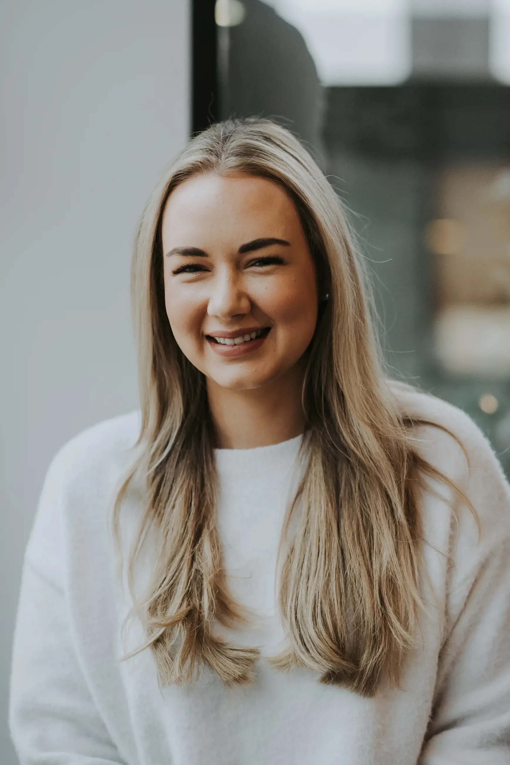 Mia - Boutique Manager